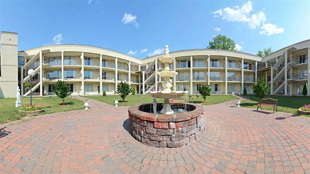 Stayapt Suites Alexandria-Fort Belvoir エクステリア 写真