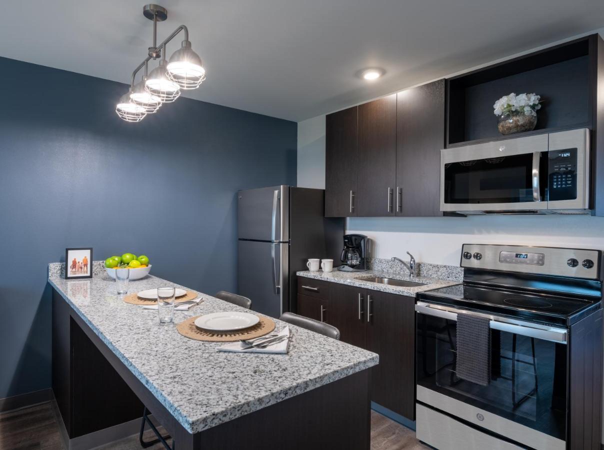 Stayapt Suites Alexandria-Fort Belvoir エクステリア 写真