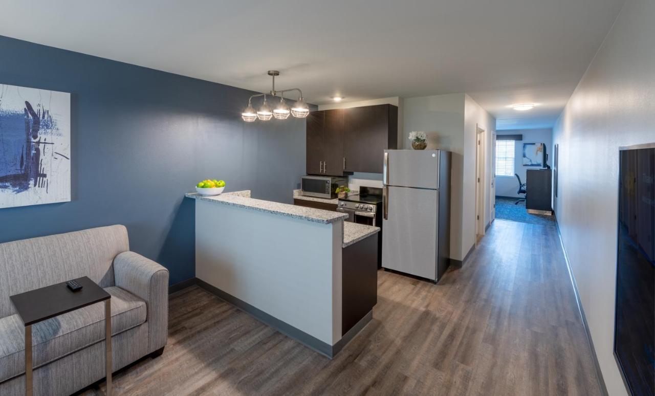 Stayapt Suites Alexandria-Fort Belvoir エクステリア 写真