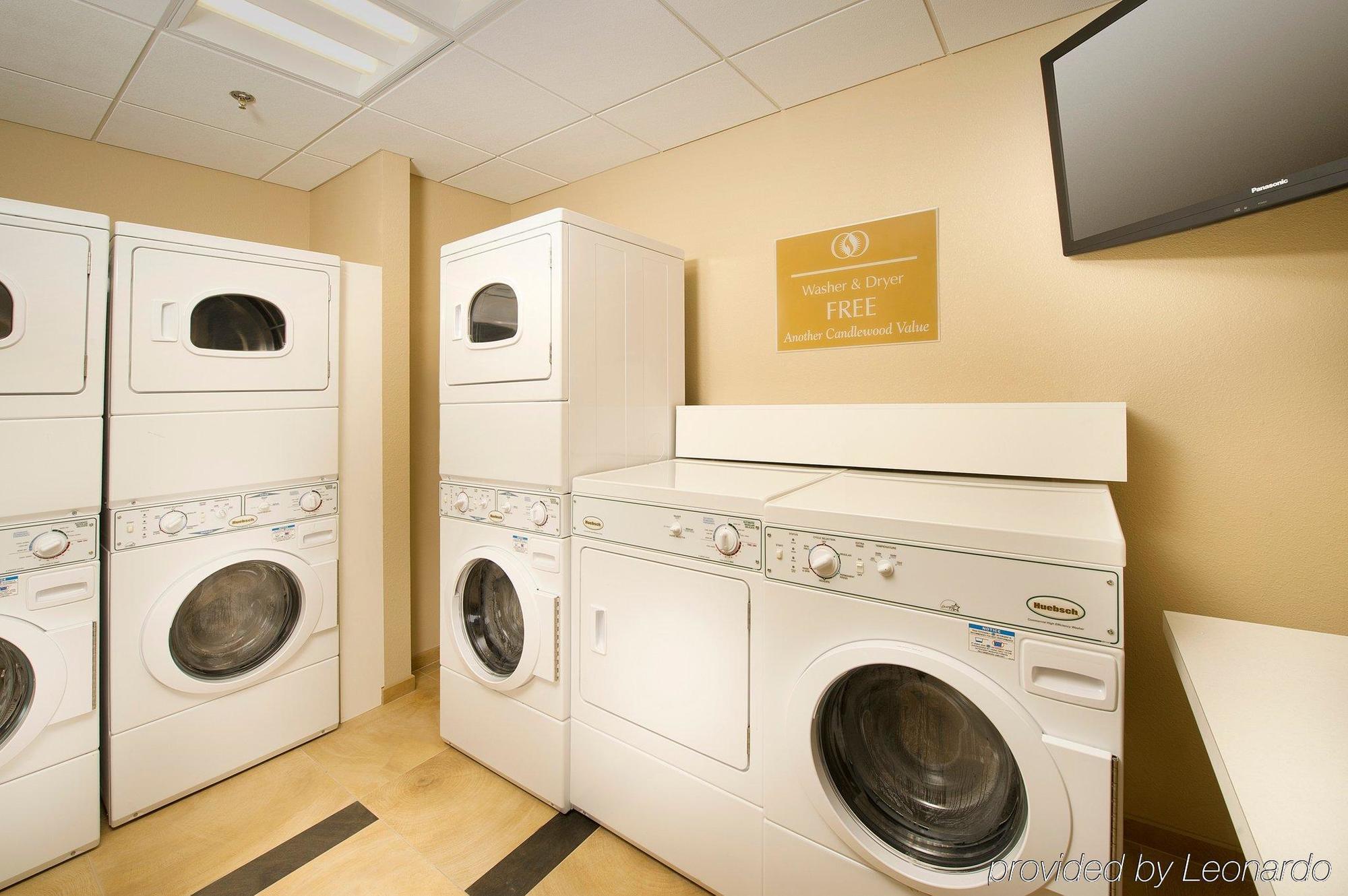Stayapt Suites Alexandria-Fort Belvoir エクステリア 写真