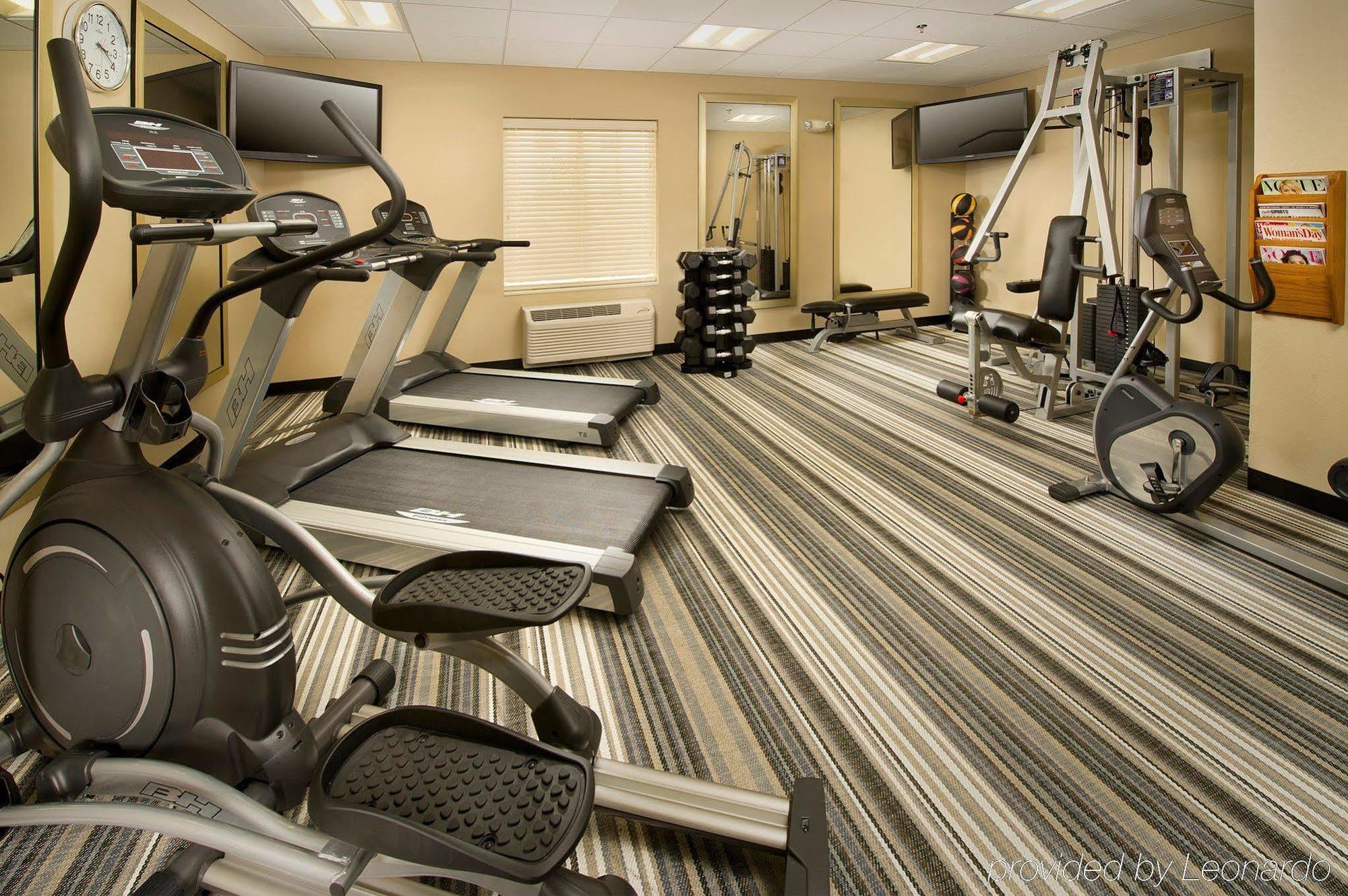 Stayapt Suites Alexandria-Fort Belvoir エクステリア 写真
