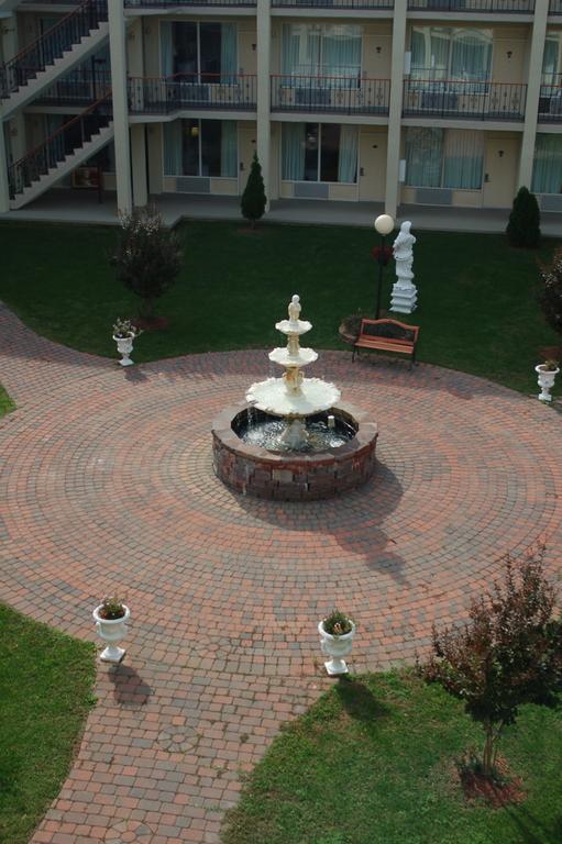 Stayapt Suites Alexandria-Fort Belvoir エクステリア 写真