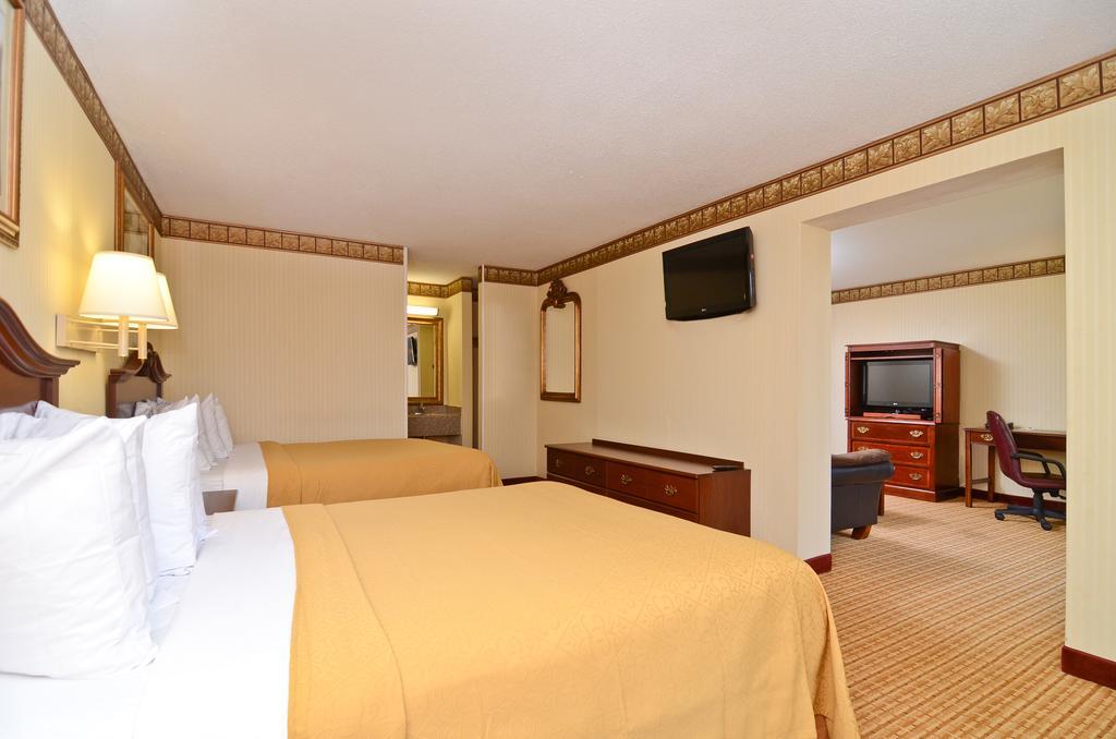 Stayapt Suites Alexandria-Fort Belvoir 部屋 写真